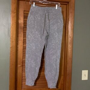 Lululemon Scuba High Rise Jogger